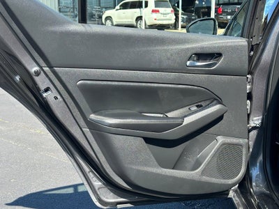 2023 Nissan Altima SL FWD
