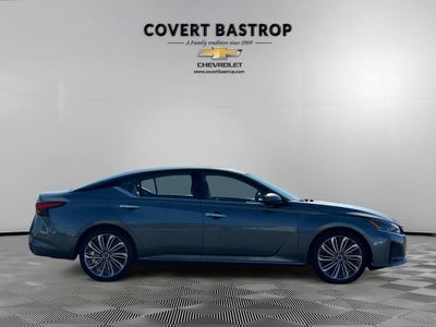 2023 Nissan Altima SL FWD