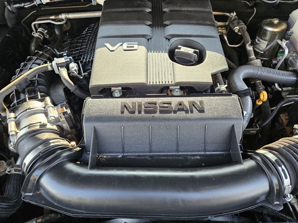 2022 Nissan Frontier Crew Cab PRO-X 4x2
