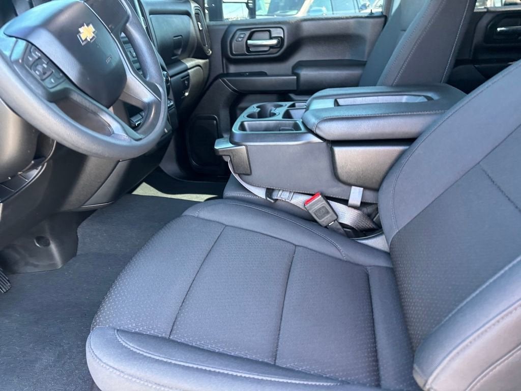 2024 Chevrolet Silverado 2500 HD Custom