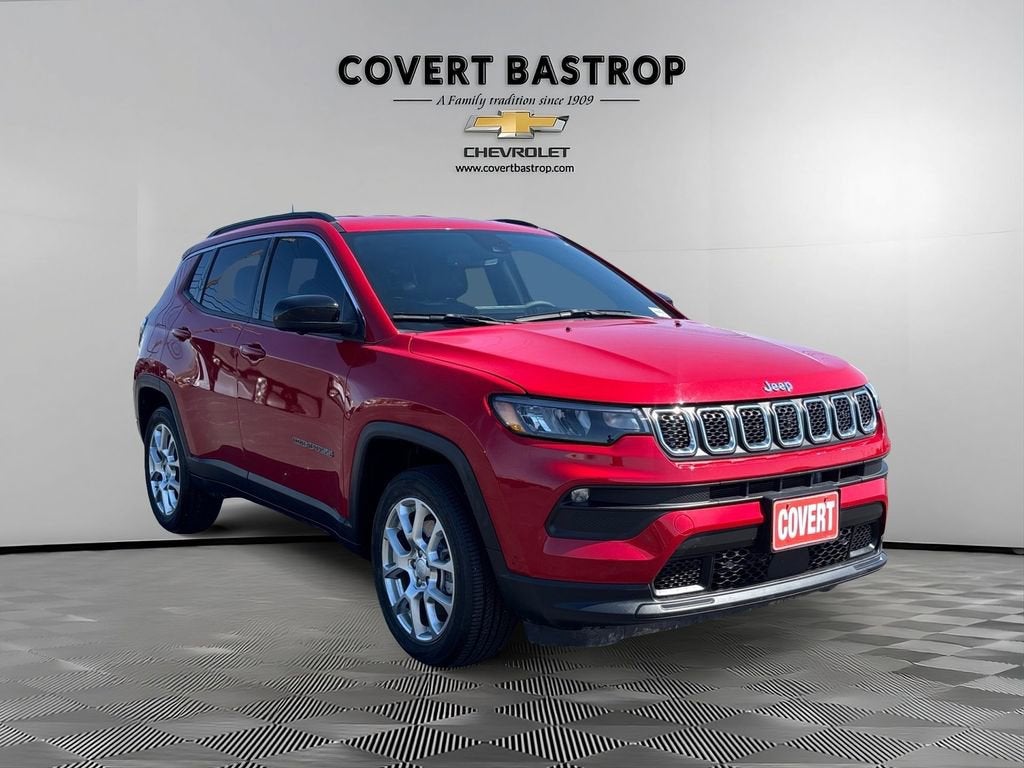 2024 Jeep Compass Latitude Lux FWD