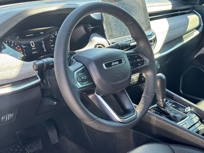 2024 Jeep Compass Latitude Lux FWD