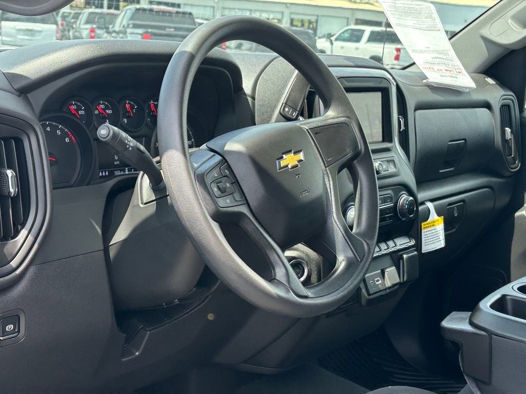 2025 Chevrolet Silverado 1500 Custom