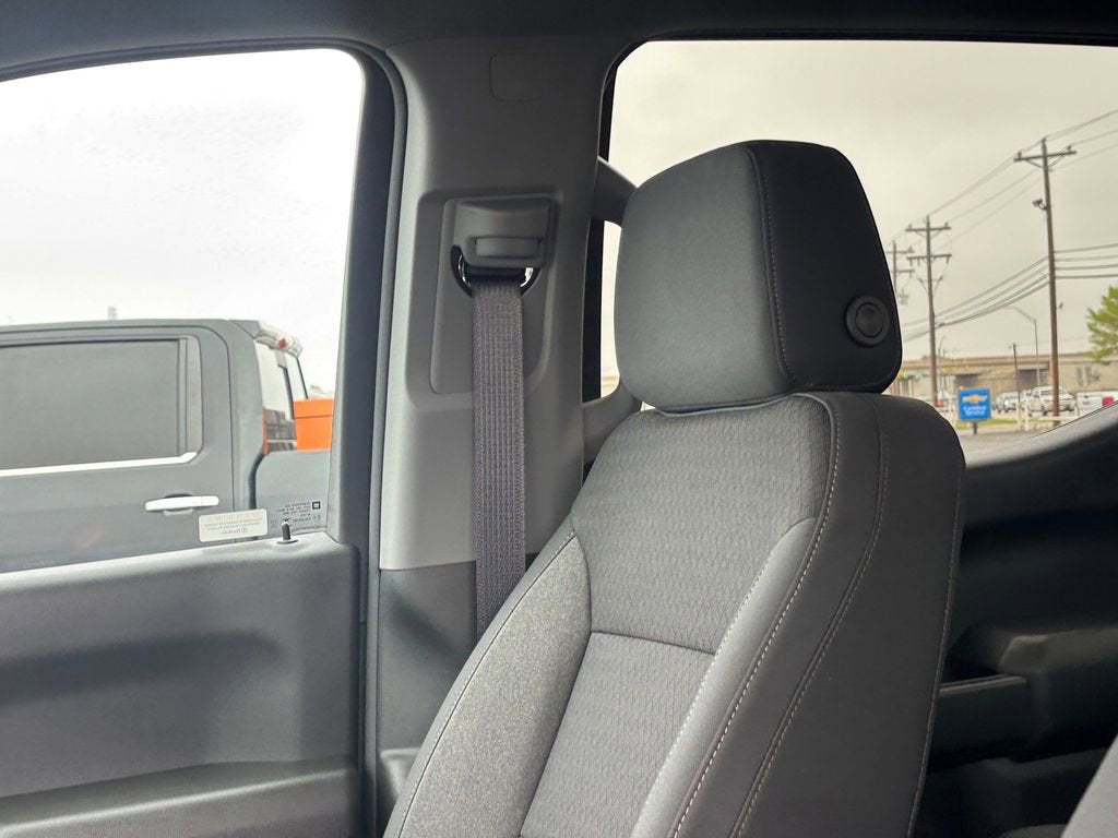 2025 Chevrolet Silverado 1500 Custom