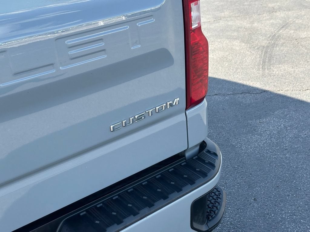 2024 Chevrolet Silverado 1500 Custom