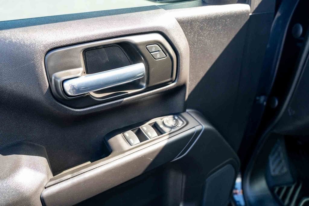 2023 Chevrolet Silverado 1500 Custom Trail Boss