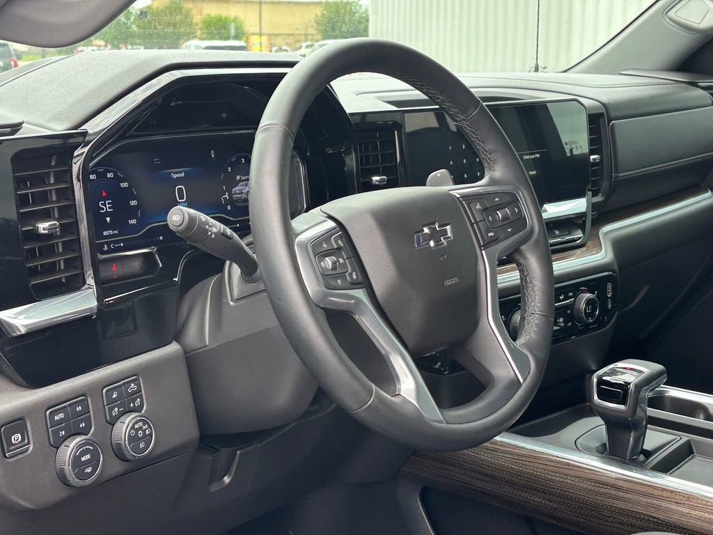 2025 Chevrolet Silverado 1500 RST