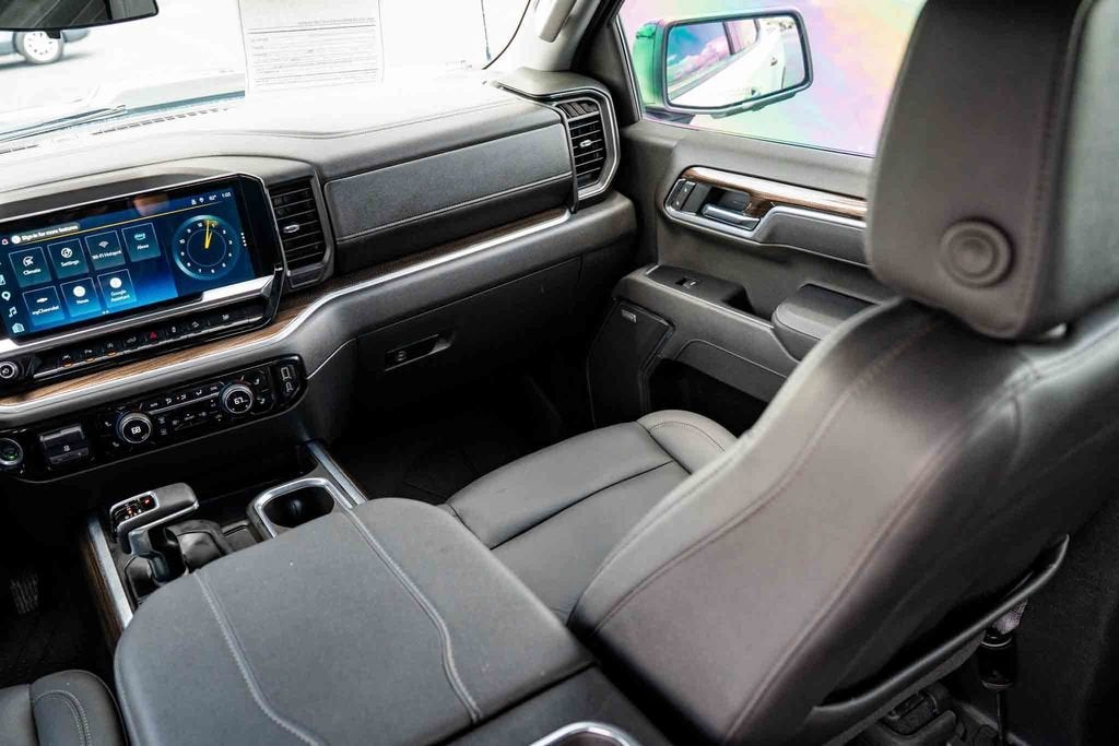 2025 Chevrolet Silverado 1500 LT Trail Boss