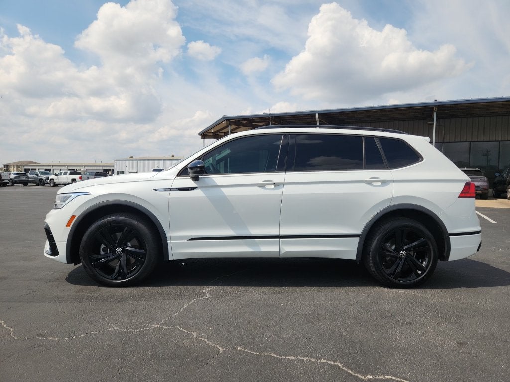 2024 Volkswagen Tiguan 2.0T SE R-Line Black