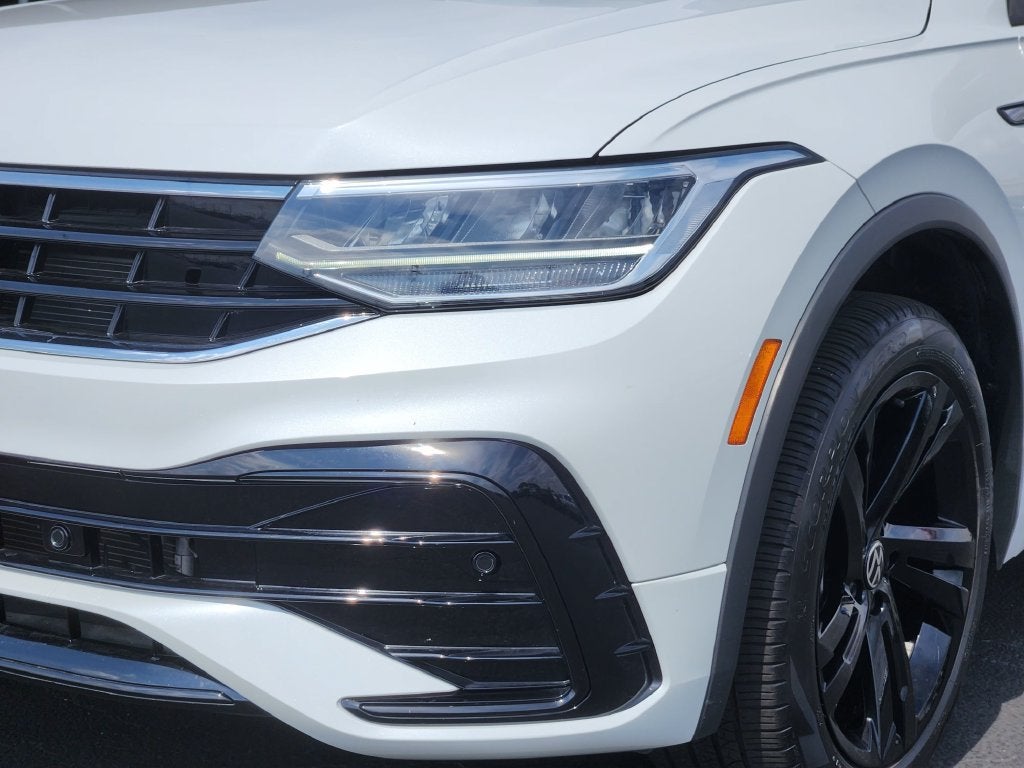 2024 Volkswagen Tiguan 2.0T SE R-Line Black