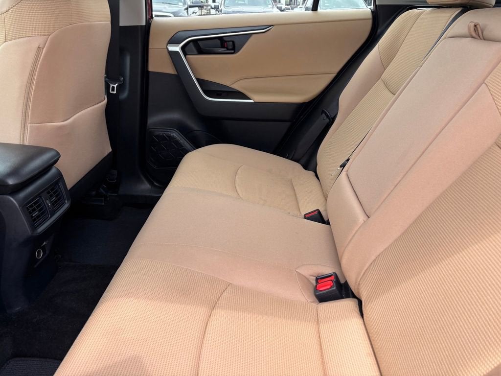 2025 Toyota RAV4 Hybrid LE