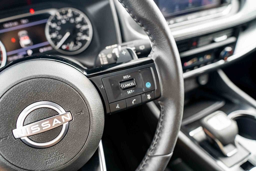 2023 Nissan Rogue SV FWD