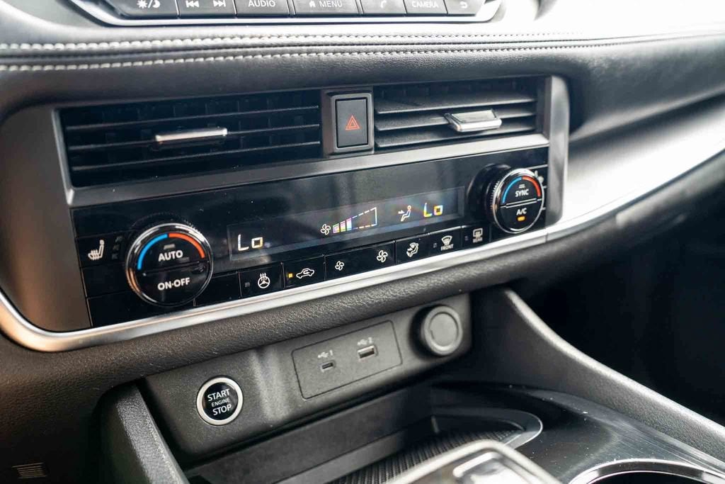2023 Nissan Rogue SV FWD
