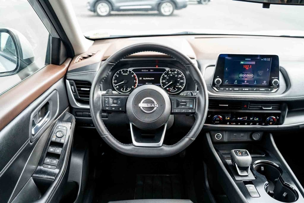 2023 Nissan Rogue SV FWD