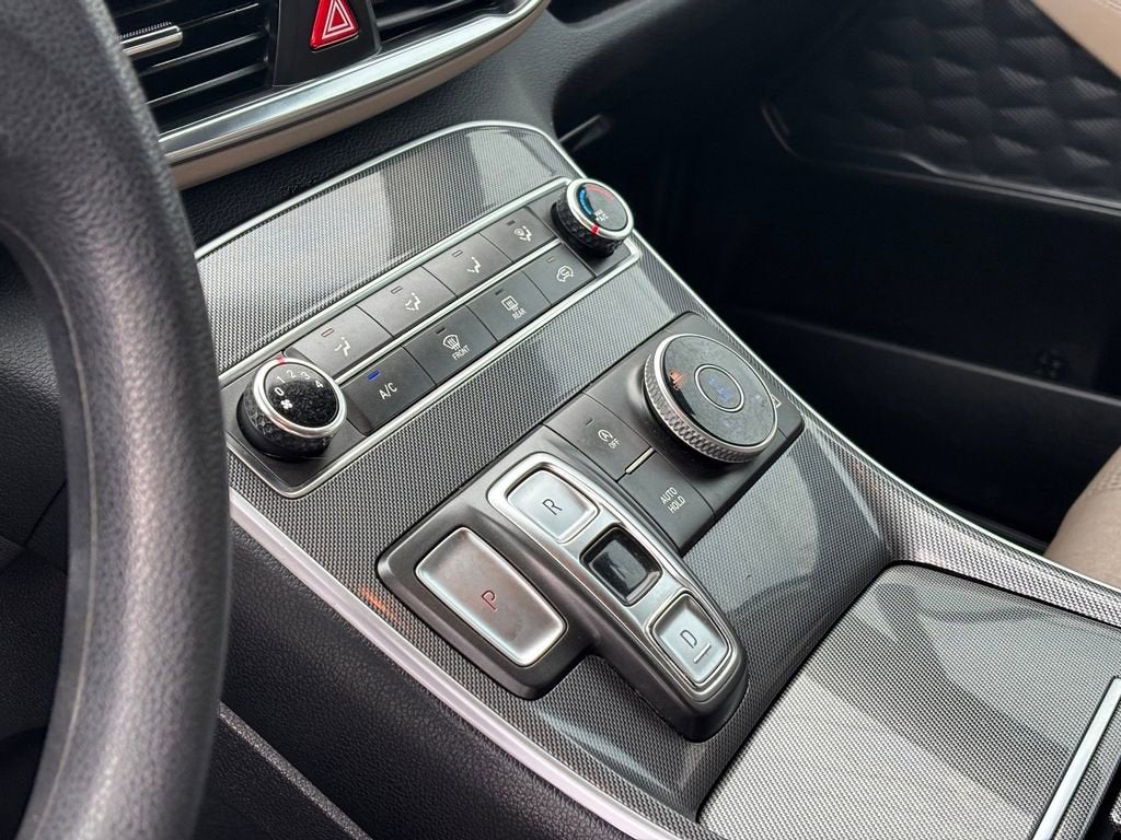 2022 Hyundai Santa Fe SE