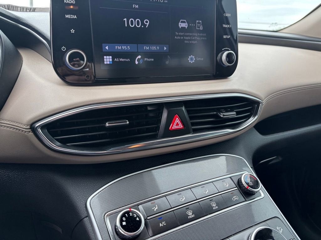 2022 Hyundai Santa Fe SE