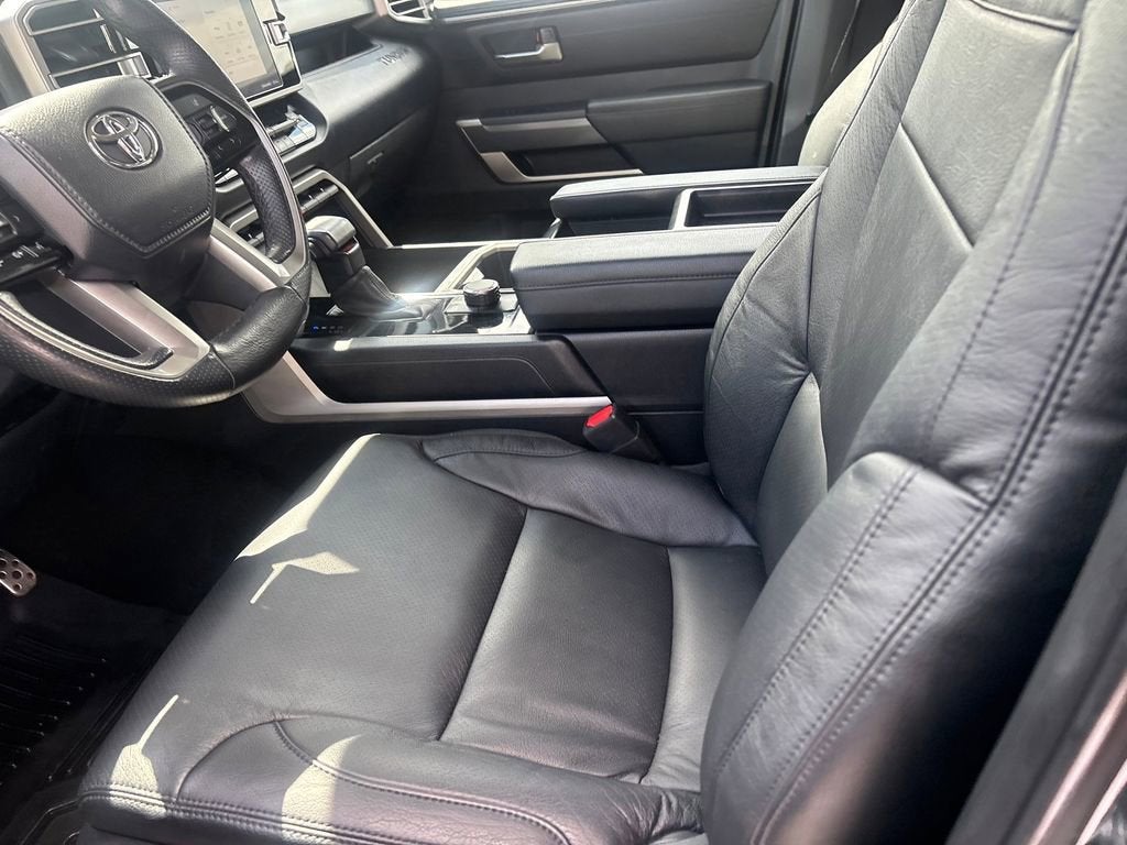 2022 Toyota Tundra 2WD SR5