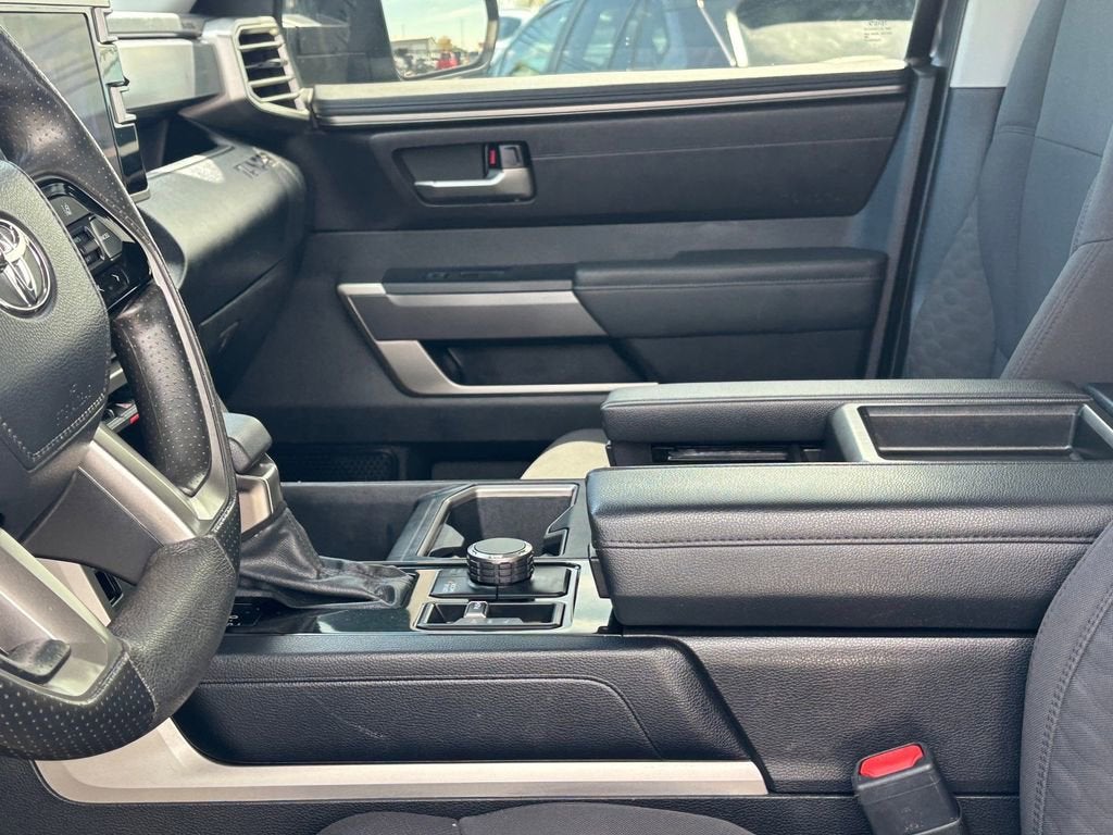 2022 Toyota Tundra 4WD SR5