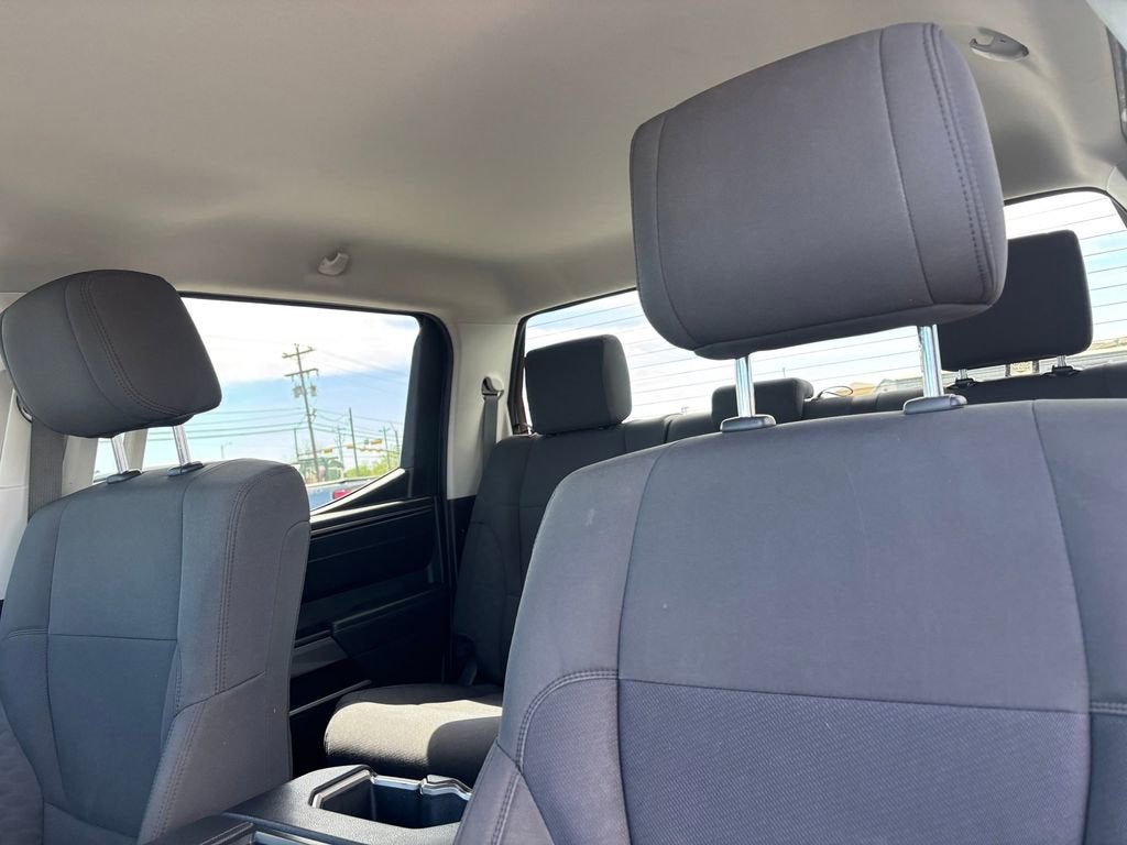 2022 Toyota Tundra 4WD SR5