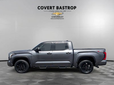 2022 Toyota Tundra 4WD SR5
