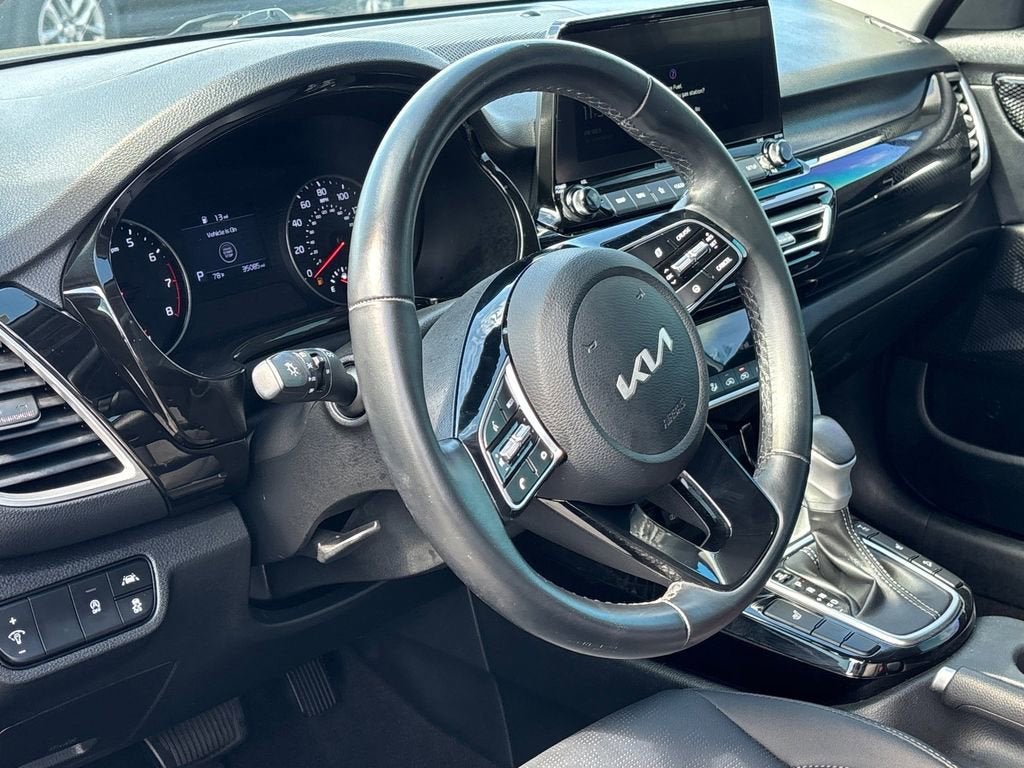 2023 Kia Seltos EX