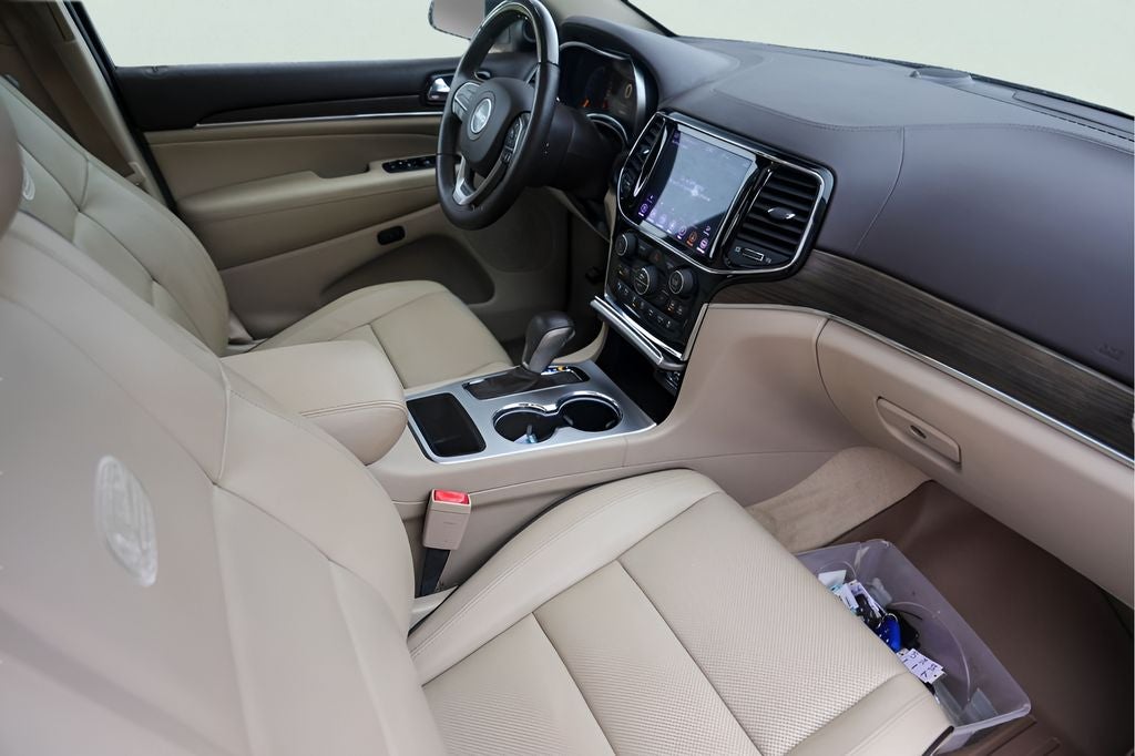 2020 Jeep Grand Cherokee Overland
