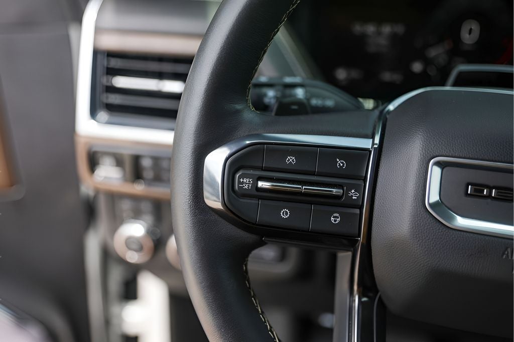 2025 GMC Yukon Denali Ultimate