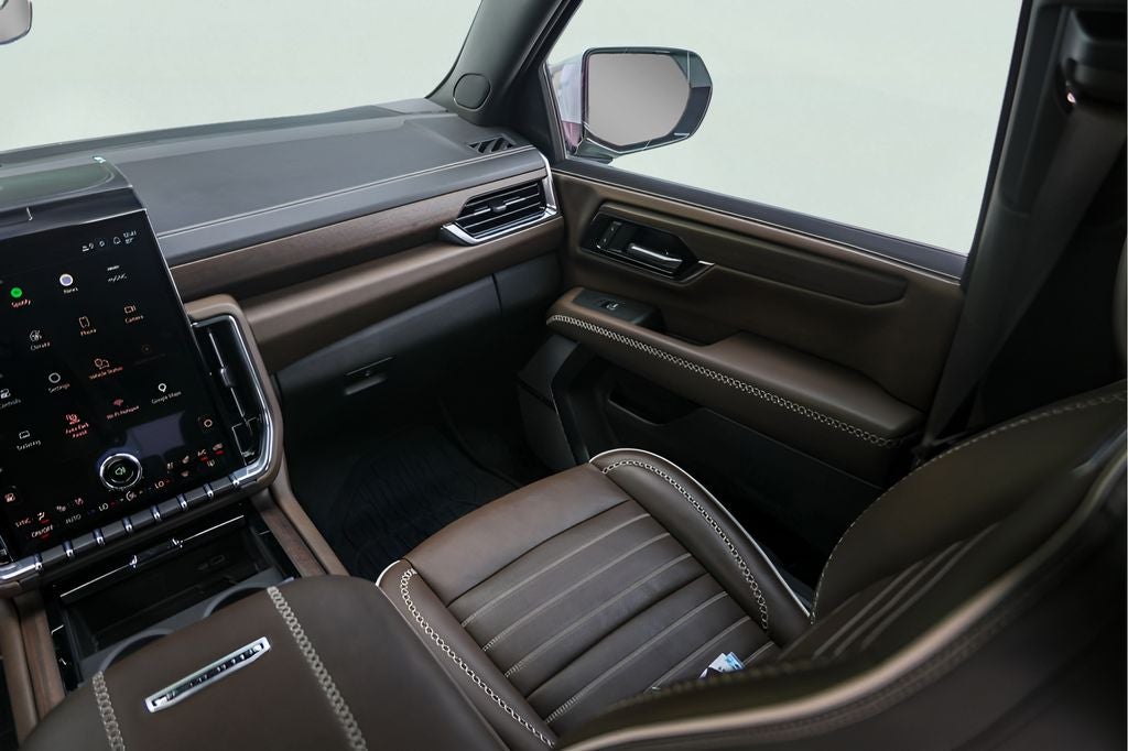 2025 GMC Yukon Denali Ultimate
