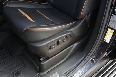 2023 GMC Yukon XL AT4