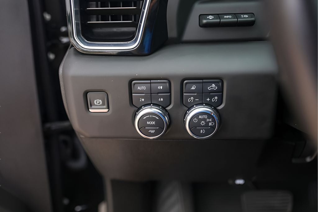 2025 GMC Sierra 3500HD Denali Ultimate