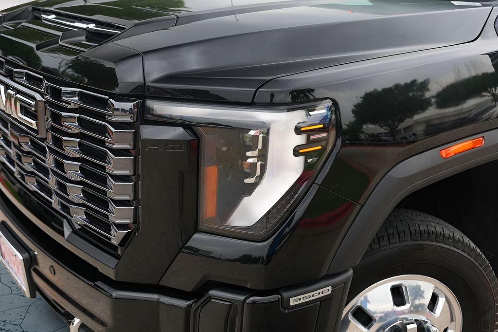 2025 GMC Sierra 3500HD Denali Ultimate
