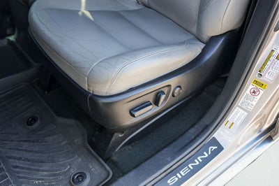 2017 Toyota Sienna Limited Premium 7 Passenger
