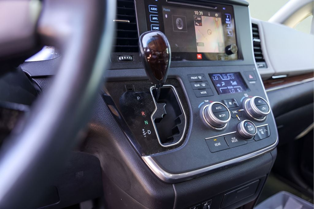 2017 Toyota Sienna Limited Premium 7 Passenger