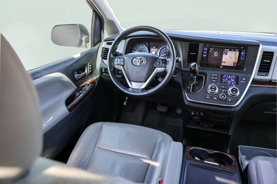 2017 Toyota Sienna Limited Premium 7 Passenger