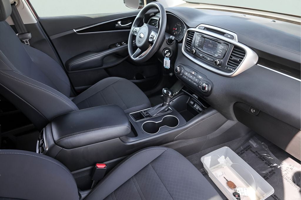 2017 Kia Sorento LX