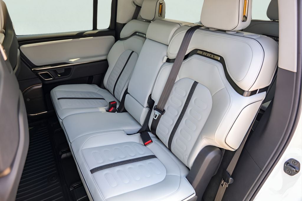 2024 Rivian R1S Adventure