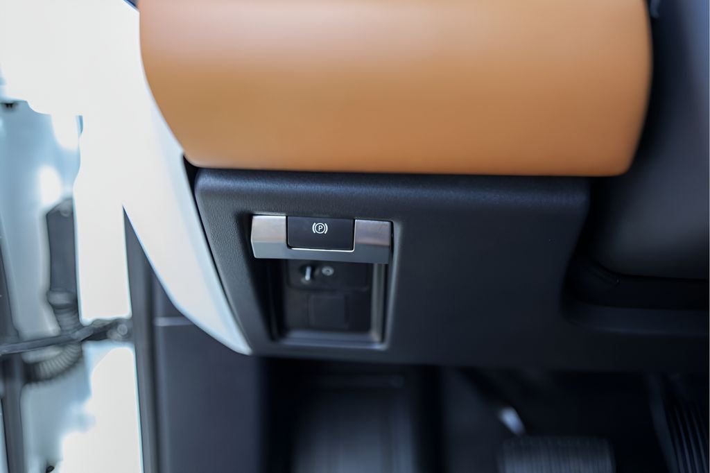 2024 Land Rover Defender 130 S