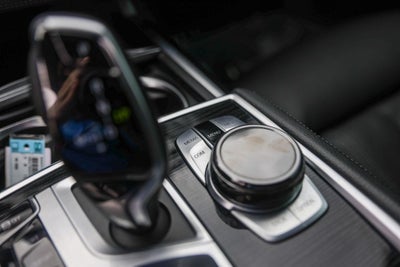 2019 BMW 7 Series 740i