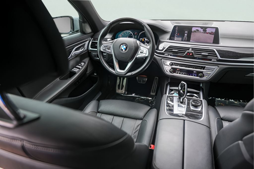 2019 BMW 7 Series 740i