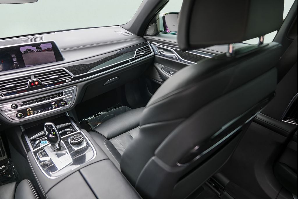 2019 BMW 7 Series 740i
