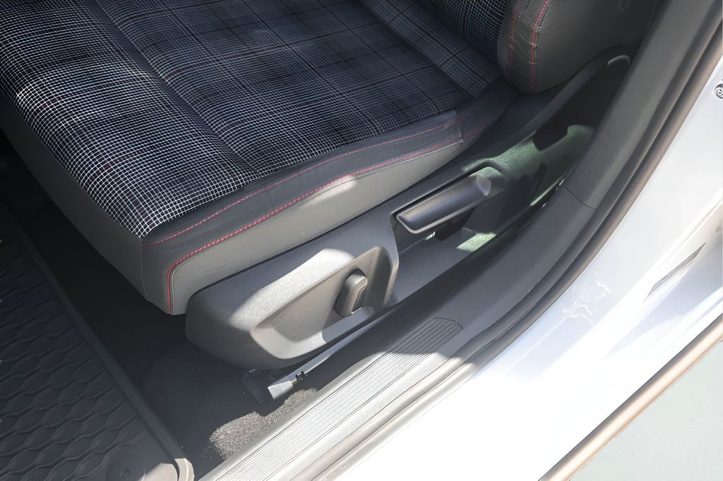 2023 Volkswagen Golf GTI 2.0T 40th Anniversary Edition