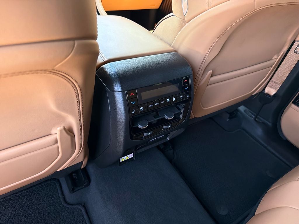 2023 Jeep Grand Cherokee Summit Reserve
