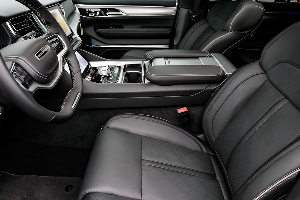 2023 Jeep Grand Wagoneer L Series II