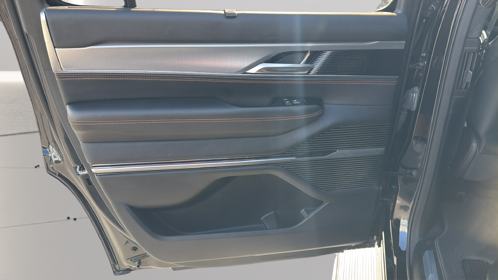 2023 Jeep Grand Wagoneer Series III