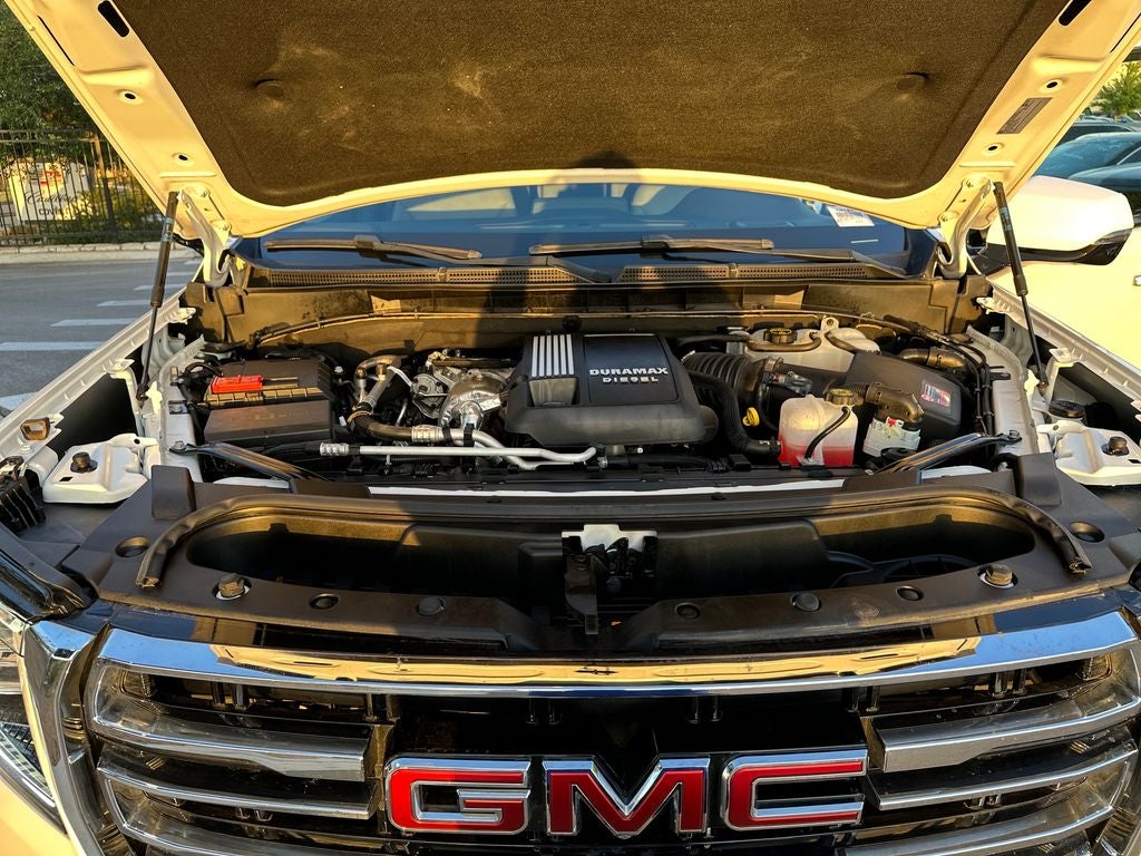 2024 GMC Yukon XL SLT