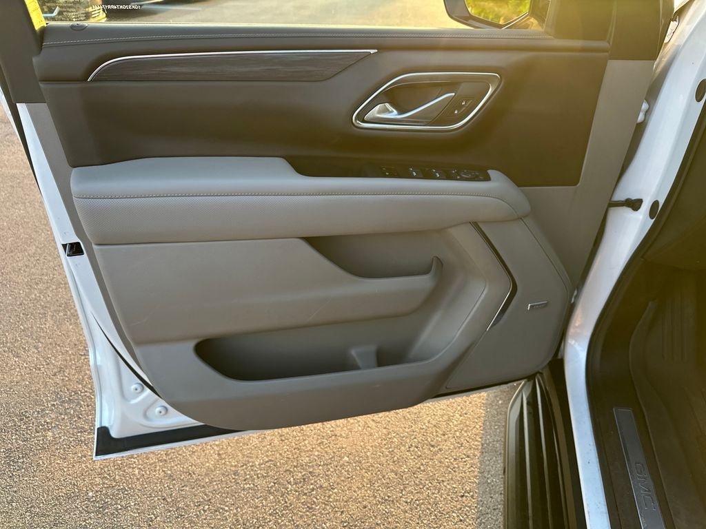 2024 GMC Yukon XL SLT