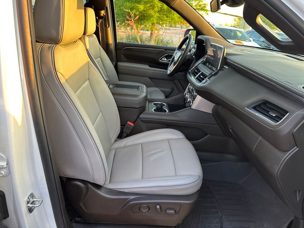 2024 GMC Yukon XL SLT
