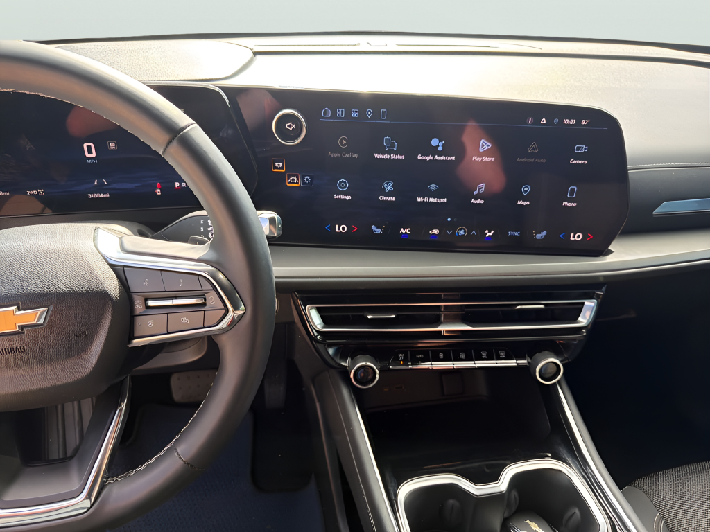2024 Chevrolet Traverse LS