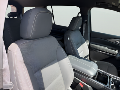 2024 Chevrolet Traverse LS