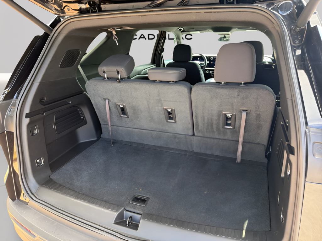 2024 Chevrolet Traverse LS